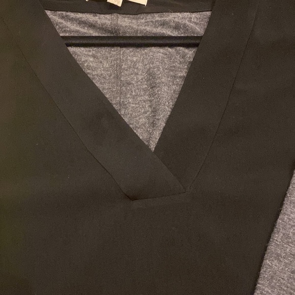 Loft, relaxed fit. Black rayon front w/ Gray lightweight stretch sweater back. - Picture 5 of 8